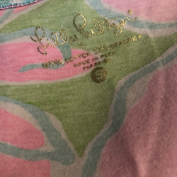 ❌SOLD❌Lilly Pulitzer Shirt Small - Picture 2 of 4